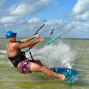 Meet your Posher, Etienne